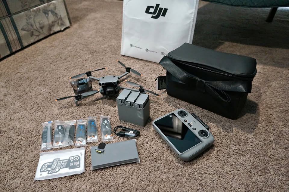 Mini 5 Pro Fly More Combo w/RC2